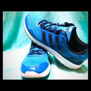 Men’s size 13 adidas running/workout shoes